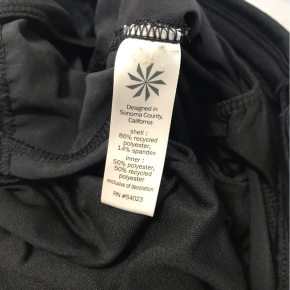 Athleta Black Dual Layer Workout Shorts - Picture 4 of 8